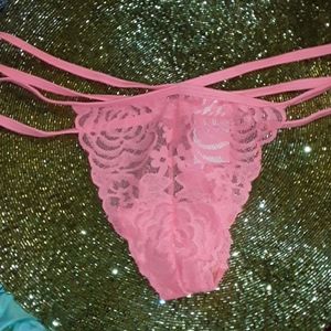 Pink vs thongs/string